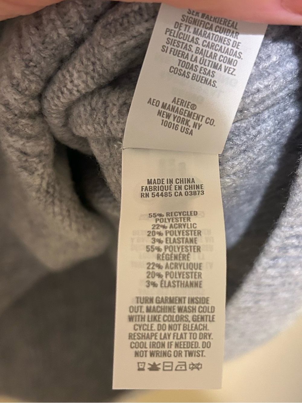 aerie NWT Men’s Gray Crewneck Sweater with Green Stripes Size Medium - Picture 5 of 8